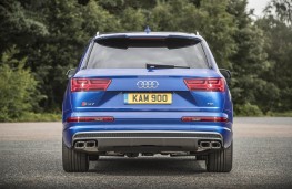 Audi SQ7, rear static