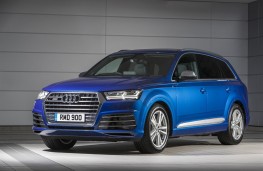 Audi SQ7, front