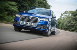Audi SQ7, front