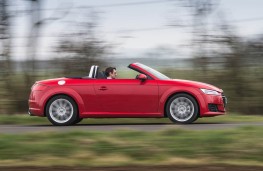 Audi TT Roadster, side action