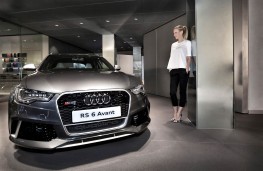 Gwyneth Paltrow with the Audi RS 6 Avant