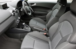 Audi A1, interior