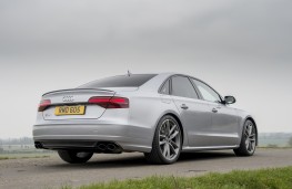 Audi S8 plus, rear
