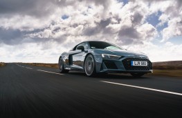 Audi R8, front
