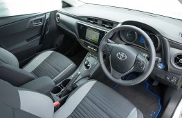 Toyota Auris Hybrid, interior