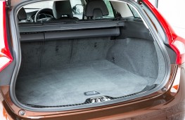 Volvo V60 Cross Country, boot