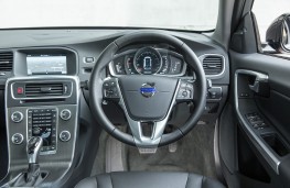 Volvo V60 Cross Country, interior