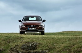 Volvo V60 Cross Country, nose