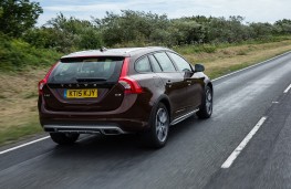 Volvo V60 Cross Country, rear