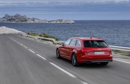 Audi A4 Avant 2016, rear