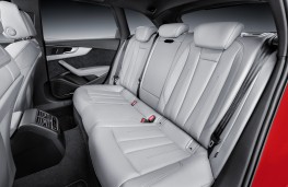 Audi A4 Avant 2016, rear seats