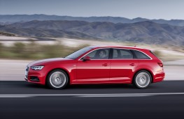 Audi A4 Avant 2016, side