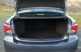 Toyota Avensis, boot