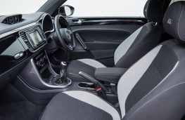 Volkswagen Beetle R-Line, 2017, interior