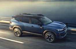 Dacia Bigster, 2025, side