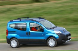 Peugeot Bipper Tepee, side