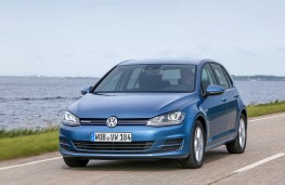 Volkswagen Golf TSI BlueMotion, front