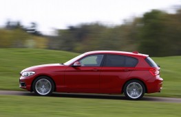 BMW 1 Series, side action 2