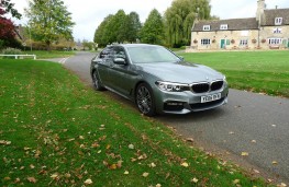  BMW 520d M Sport, front static 3