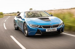 BMW i8, front action