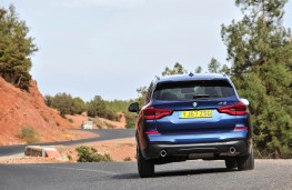 BMW X3, rear