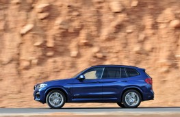 BMW X3, side