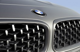 BMW Z4 2019 grille detail