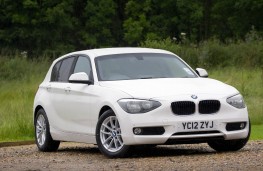 BMW 116d EfficientDynamics, front