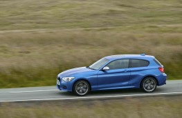 BMW M135i, side