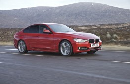 BMW 320d Sport, side