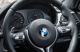 BMW M3, steering wheel