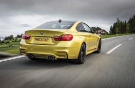 BMW M4, rear
