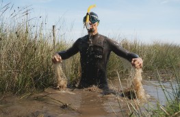 Neil Rutter World Bog Snorkelling Champion, 2025, in water