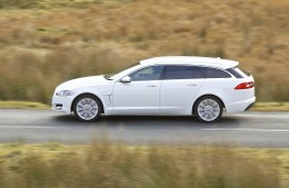Jaguar XF Sportbrake, side, action
