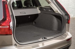 Volvo V60, 2018, boot