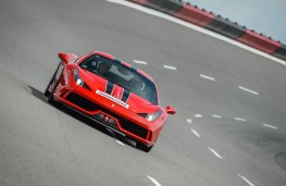 Ferrari 458, Bridgestone tyre testing, Aprilia
