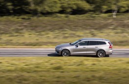 Volvo V60, 2018, side