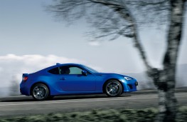 Subaru BRZ, side
