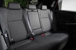 Toyota bZ4X, 2025, rear seats