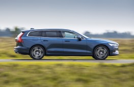 Volvo V60, 2018, side