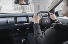 Citroen C4 Catcus, 2018, driving position