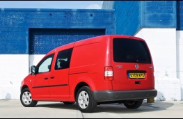 Volkswagen Caddy Maxi Combi, rear