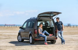 Volkswagen Caddy Maxi, rear, family