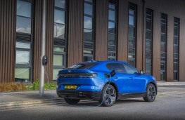 Ford Capri, 2026, charging