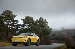 Ford Capri, 2025, front