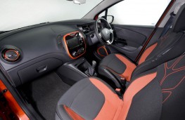 Renault Captur cabin