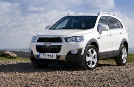 Chevrolet Captiva, front