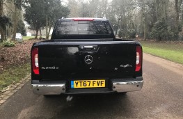 Mercedes X-Class, rear