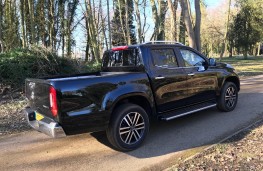 Mercedes X-Class, rear