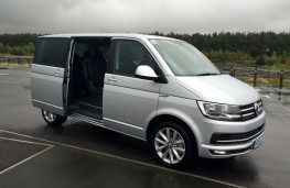 Volkswagen Caravelle 2015, doors